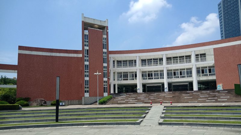 电子模块代工：揭秘其优缺点与选型策略